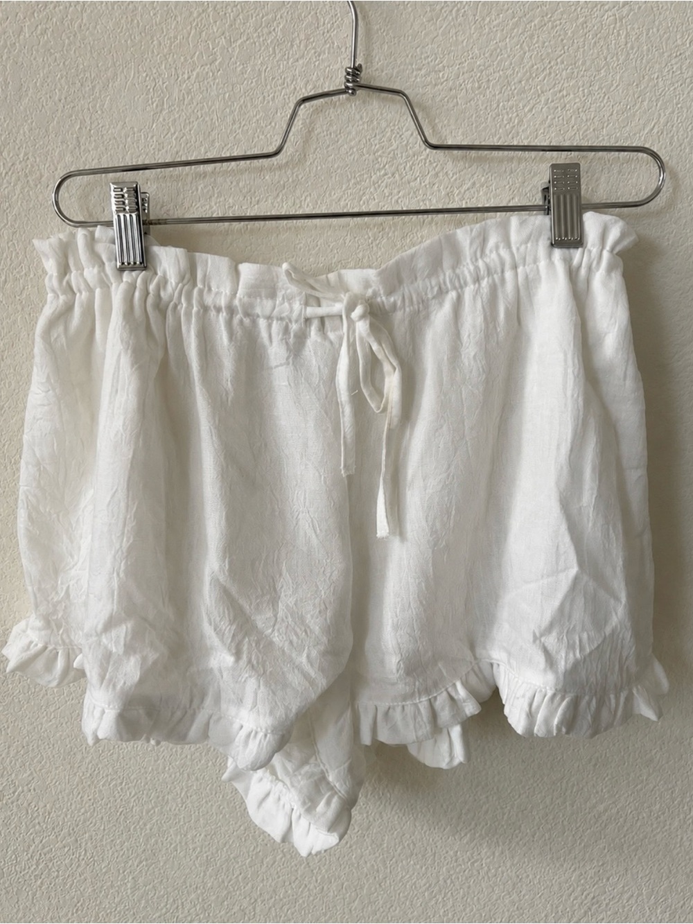 Women’s High-Waist White Ruffle Hem Shorts with Drawstring